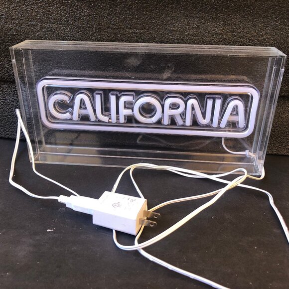 CALIFORNIA Sign Light Acrylic Box Desk Table Lamp Party Decor Electric - Picture 4 of 8